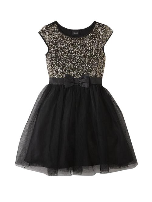 black net gown - 15233097 - Standard Image - 1