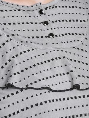 grey printed top - 15234294 - Standard Image - 4