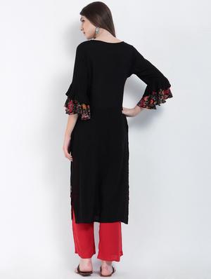 embroidered bell sleeves kurta - 15234971 - Standard Image - 3
