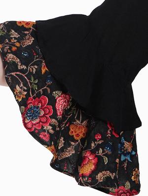 embroidered bell sleeves kurta - 15234971 - Standard Image - 5