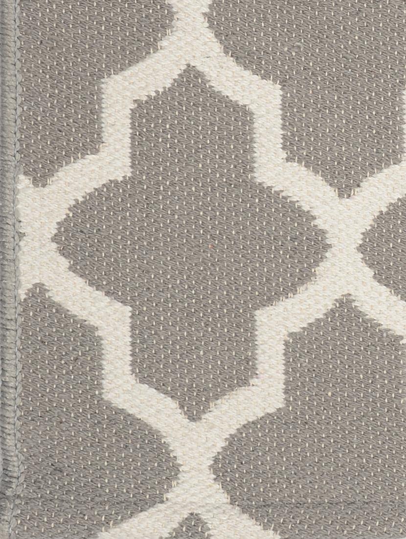 100% cotton unique design handloom made soft reversible multi purpose rugs for regular use. size is 90x150 cm - 15235376 - Zoom Image - 4