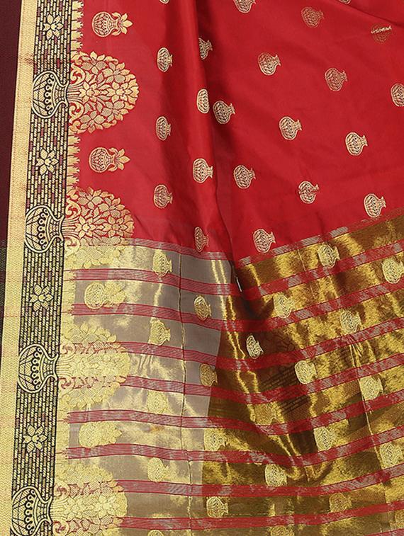 red art silk banarasi saree with blouse - 15235876 - Zoom Image - 4