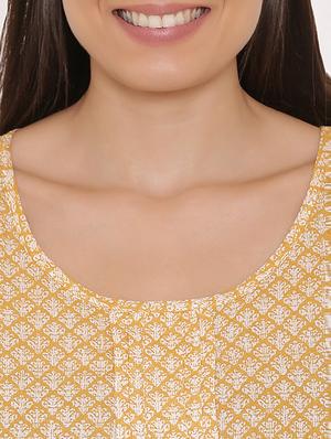 yellow printed cotton top - 15238863 - Standard Image - 4