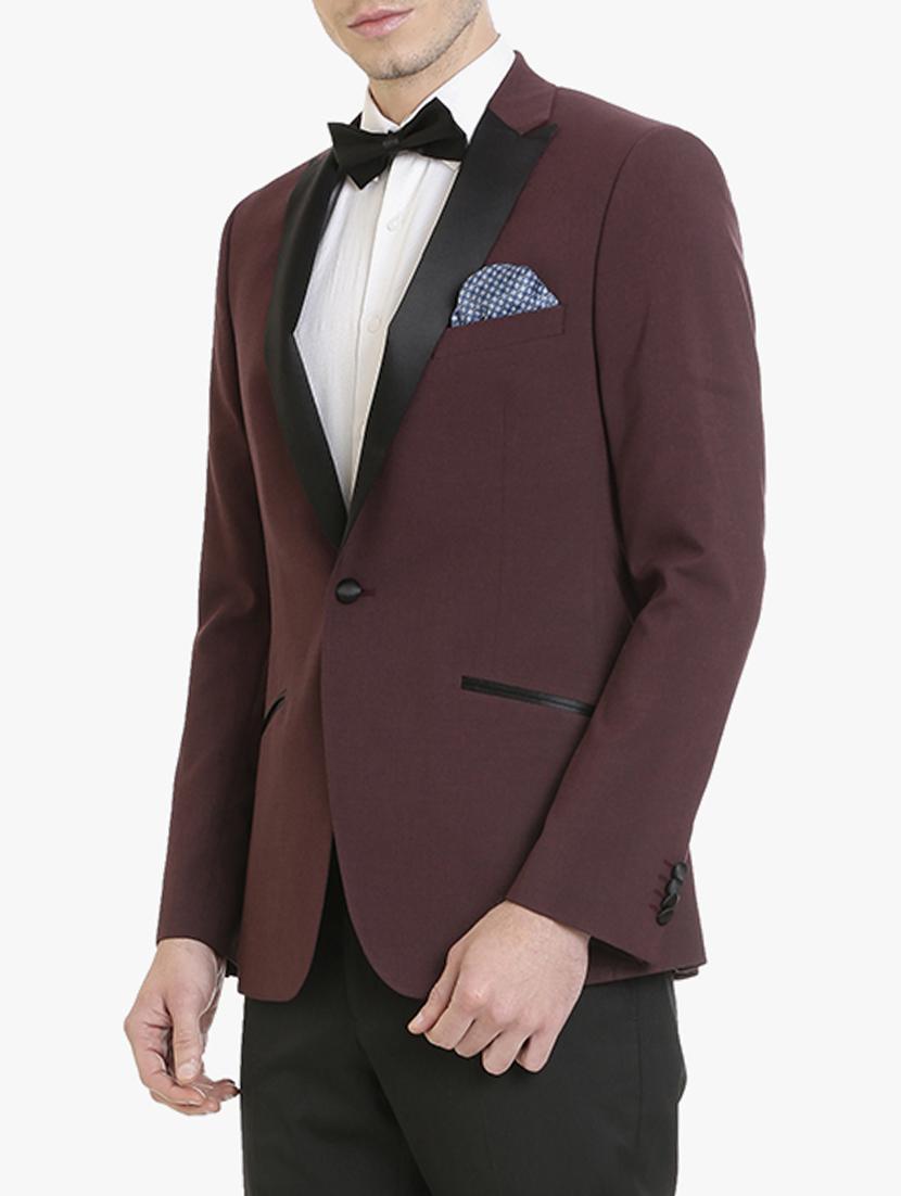 red solid tuxedo blazer - 15240463 - Zoom Image - 2