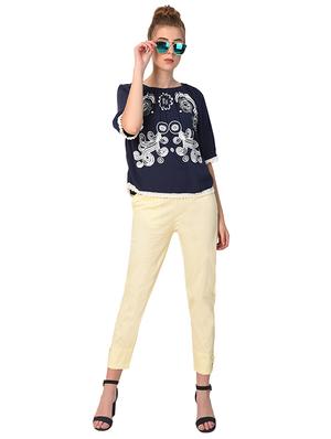 yellow solid flat front trouser - 15254227 - Standard Image - 4