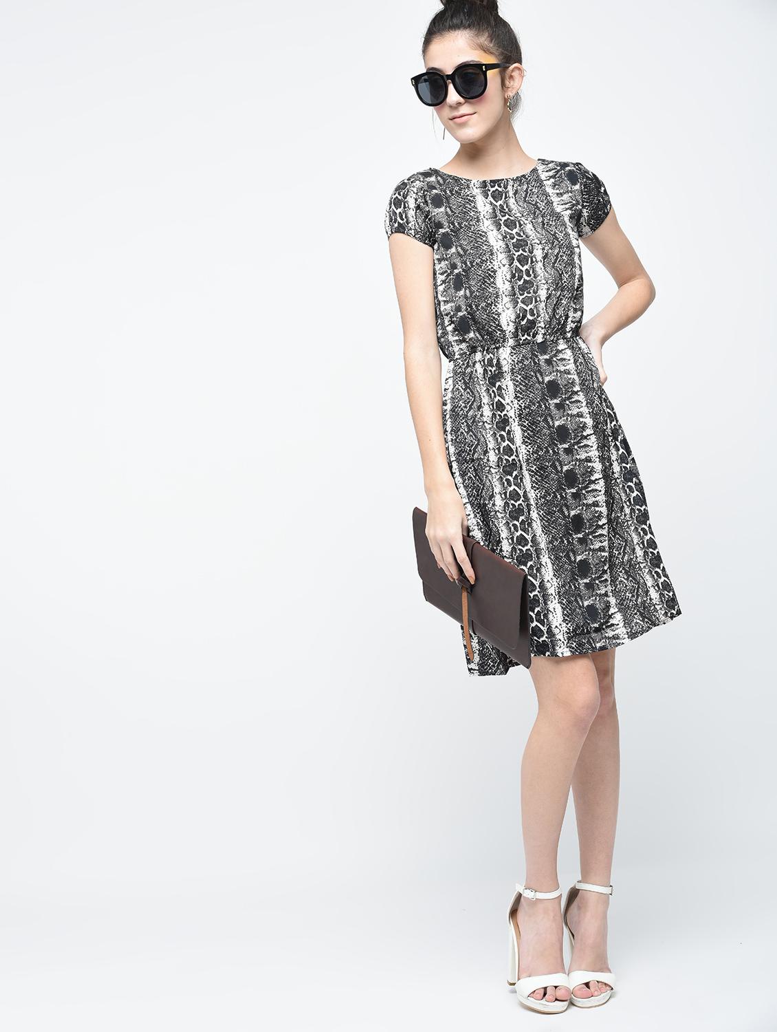 black georgette snake print blouson dress - 15255431 - Zoom Image - 4