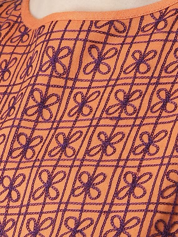 gather detail embroidered top - 15260024 - Zoom Image - 4
