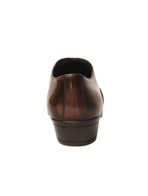 brown leatherette lace-up brouge - 15266101 - Standard Image - 3