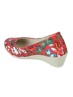 red slip on wedge - 15273903 - Standard Image - 3