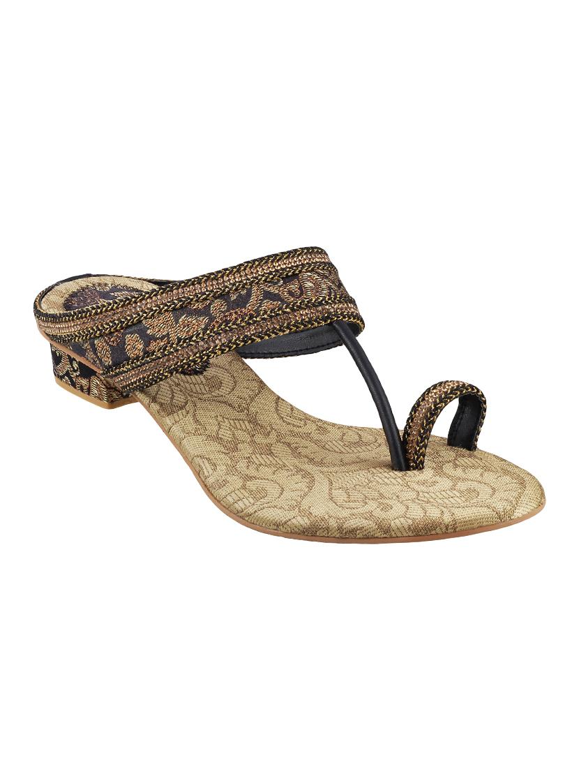 black faux leather one toe sandals - 15304999 - Zoom Image - 1