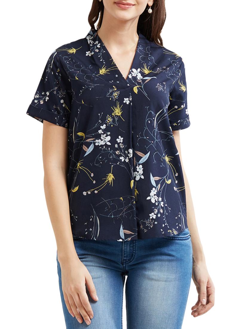 navy blue printed v-necktop - 15306002 - Zoom Image - 1