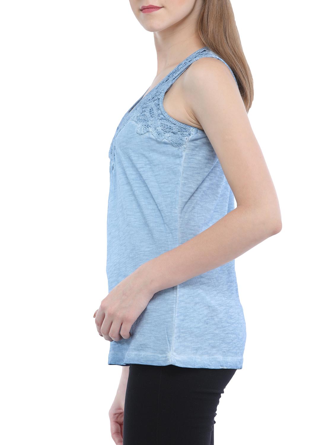 crochet trim tank top - 15315178 - Zoom Image - 2
