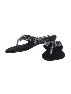 black toe separator sandal - 15318862 - Standard Image - 5