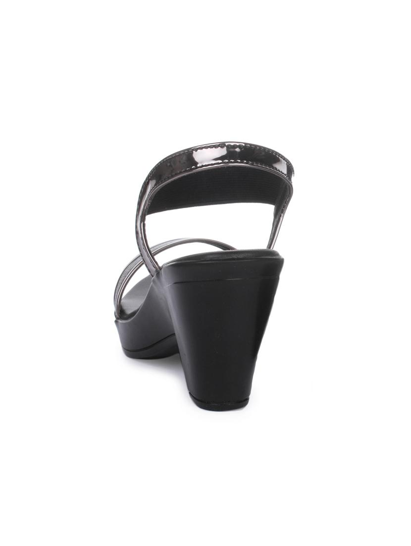 black faux leather back strap sandals - 15318878 - Zoom Image - 3