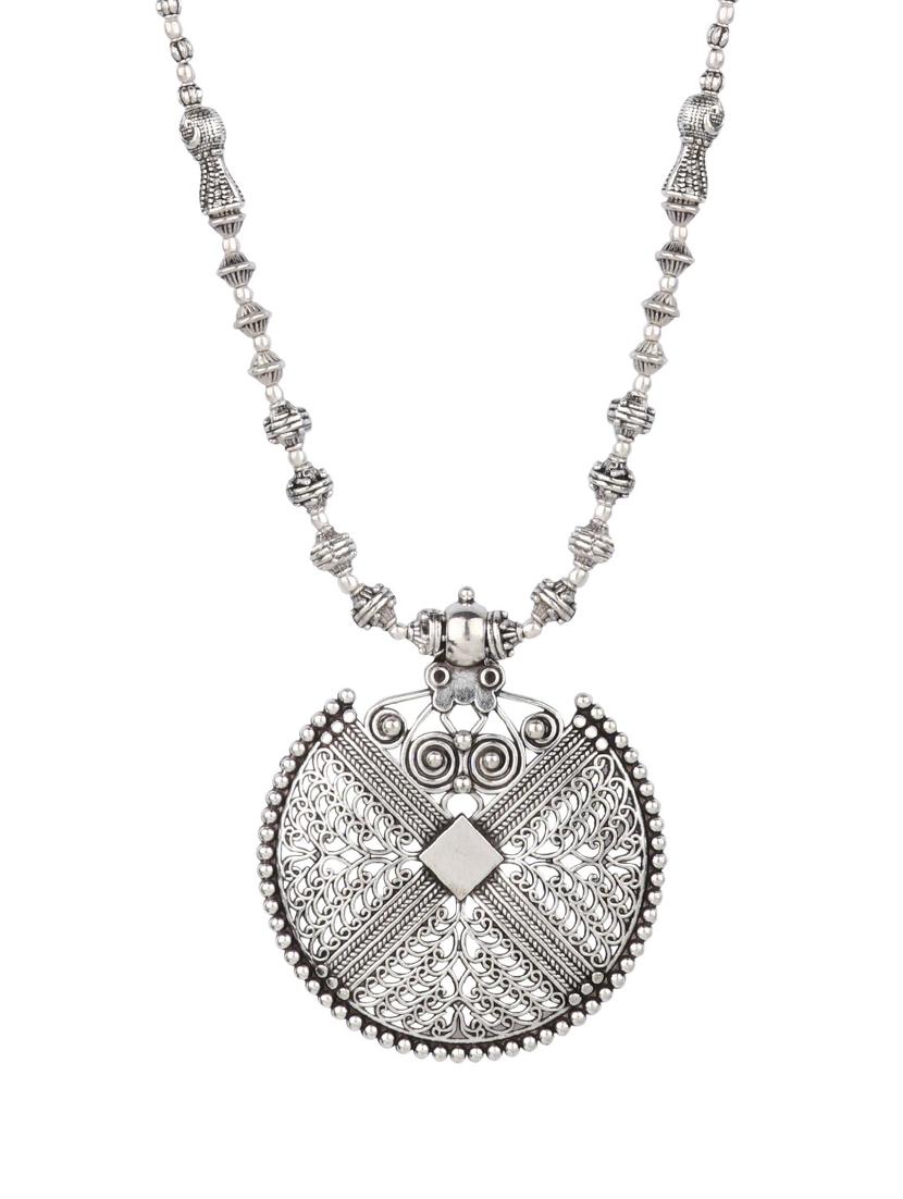 tribal necklace - 15323263 - Zoom Image - 1