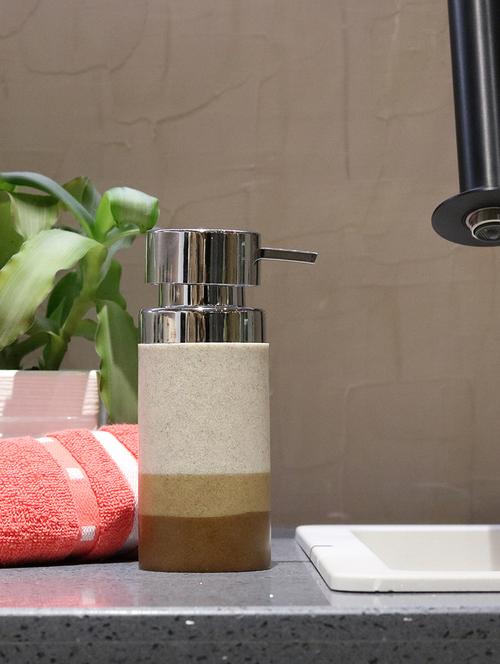liquid soap dispenser, brown polyresin soap dispenser for kitchen, bathroom or common basin - 15327191 - Standard Image - 1