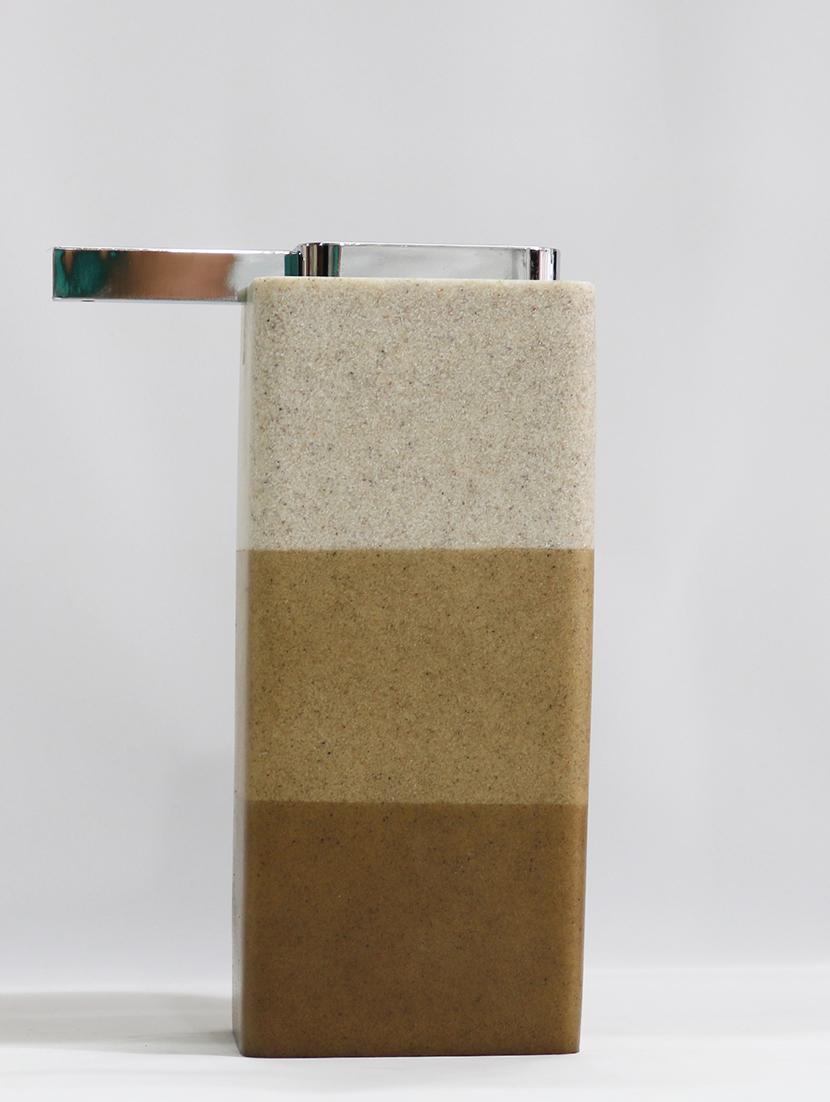 liquid soap dispenser, brown polyresin soap dispenser for kitchen, bathroom or common basin - 15327194 - Zoom Image - 2