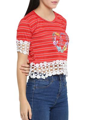 crochet detail graphic print top - 15336025 - Standard Image - 2