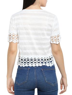 crochet detail graphic print top - 15336026 - Standard Image - 3