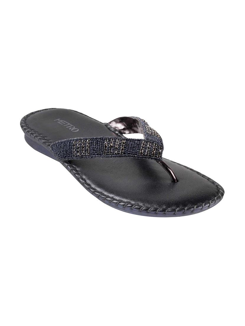 grey leather toe separator sandals - 15339449 - Zoom Image - 1