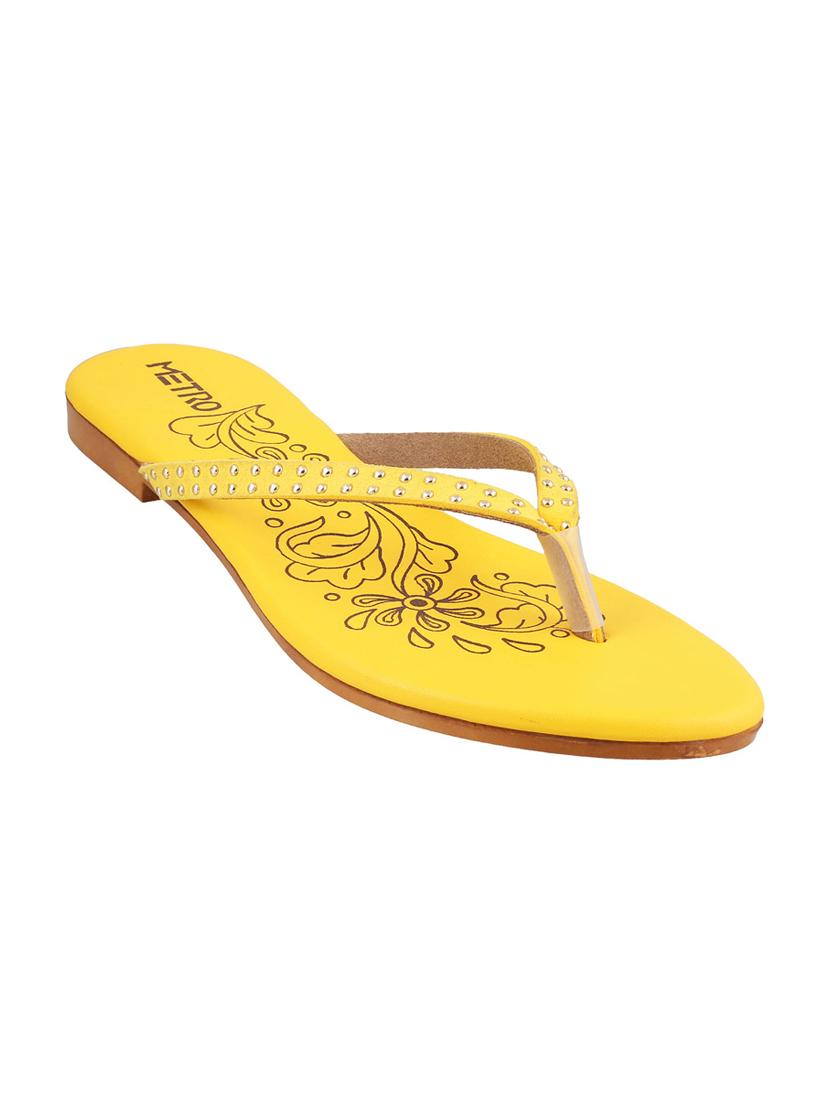 yellow toe separator slippers - 15339571 - Zoom Image - 1