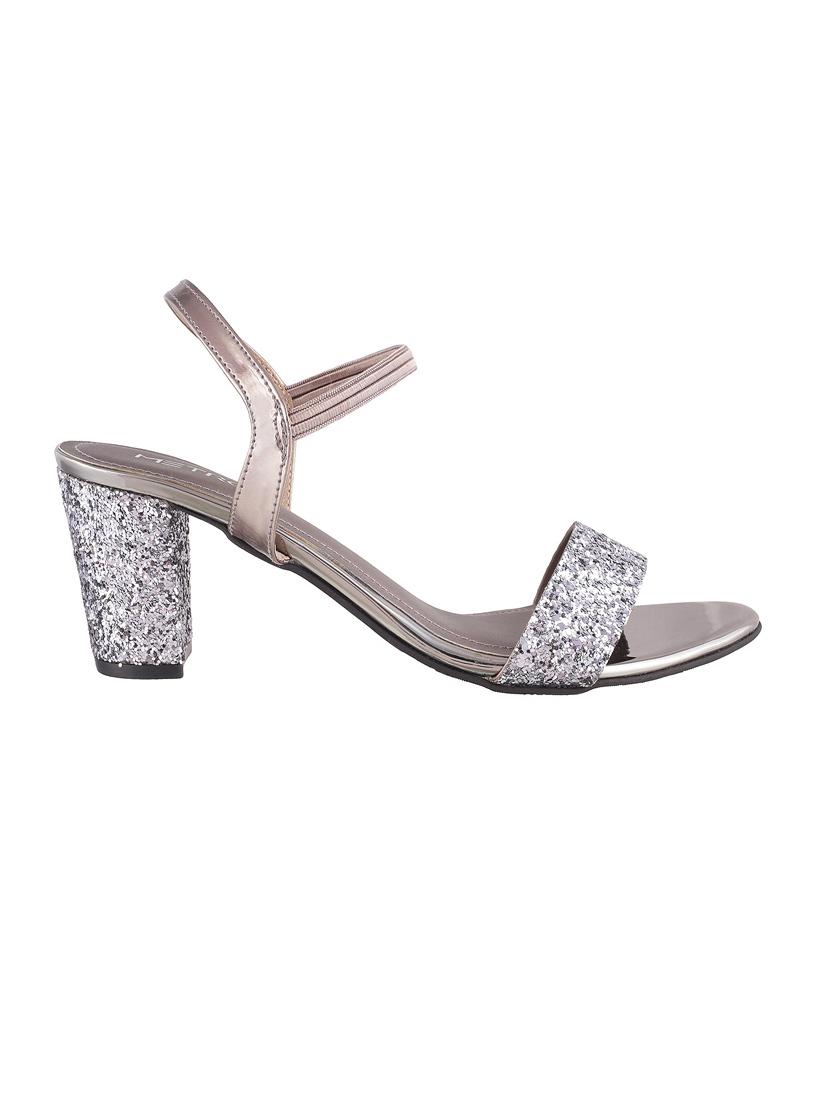 grey back strap sandals - 15339809 - Zoom Image - 2
