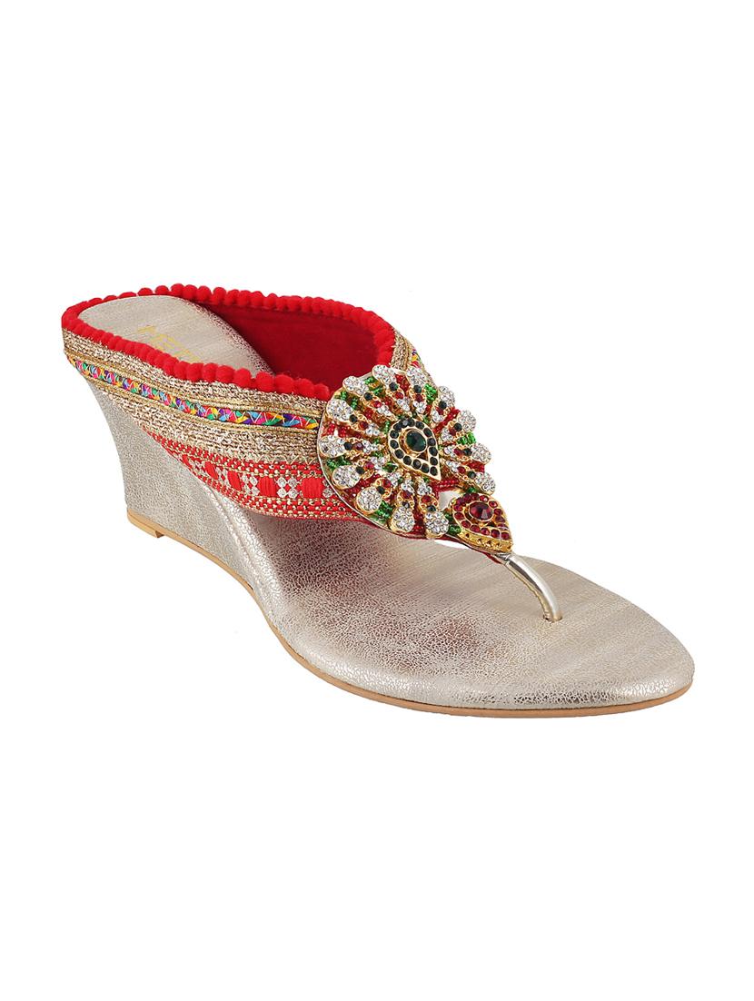 red toe separator wedges - 15339935 - Zoom Image - 1