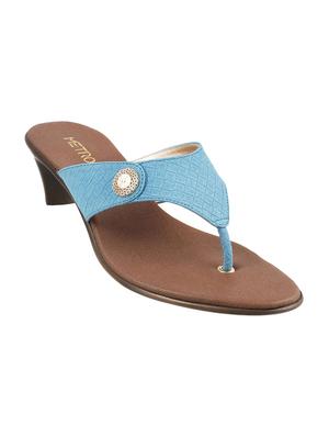 light blue toe separator sandals - 15340001 - Standard Image - 1
