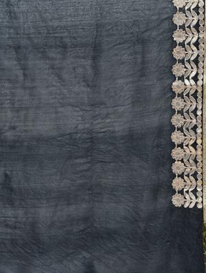 gota patti bandhani saree with blouse - 15341301 - Standard Image - 4
