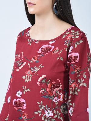 floral round neck top - 15349222 - Standard Image - 2