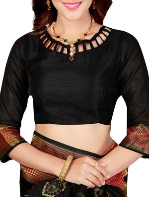 delicate golden border banarasi saree with blouse - 15363691 - Standard Image - 3