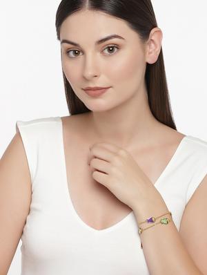 gold metal links bracelet - 15375525 - Standard Image - 2
