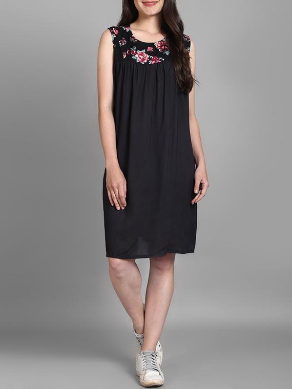 floral yoke shift dress - 15375853 - Zoom Image - 4
