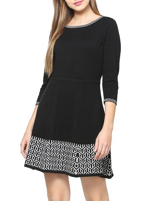 a-line geometric knitted dress - 15418264 - Standard Image - 1