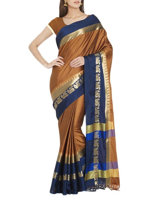 Contrast bordered handloom saree with blouse - 15419488 - Standard Image - 1