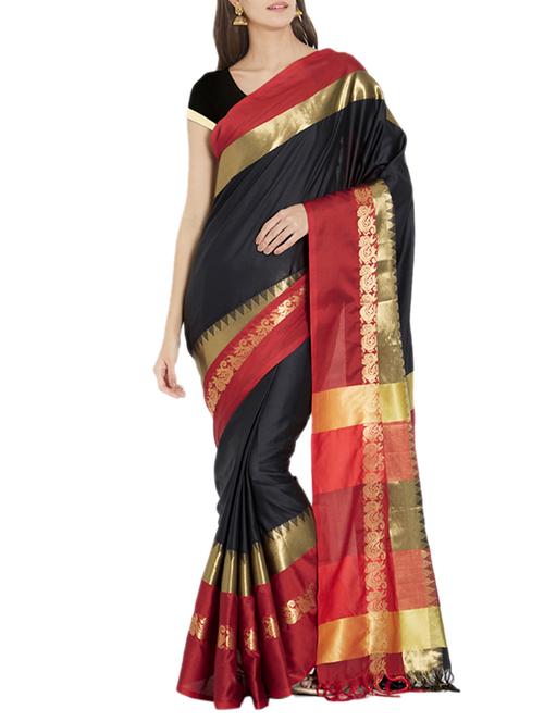 Contrast bordered handloom saree with blouse - 15419489 - Standard Image - 1