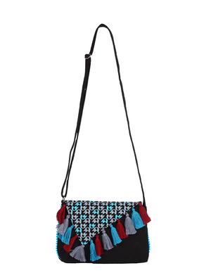 black canvas regular sling bag - 15420999 - Standard Image - 5