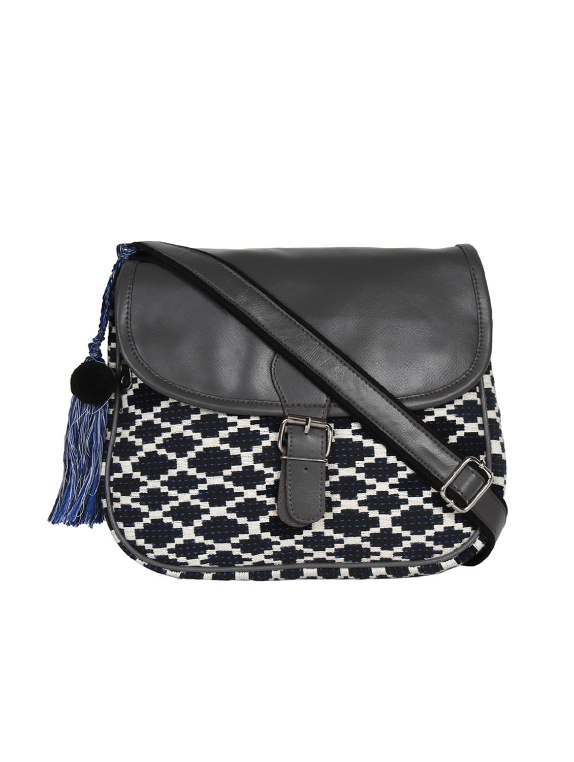 black leatherette (pu) regular sling bag - 15421008 - Zoom Image - 1