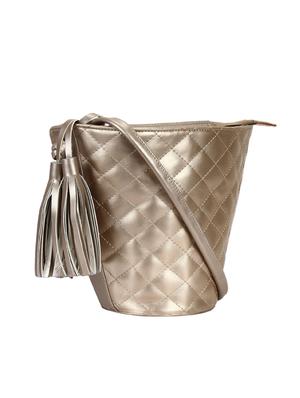 metallic leatherette (pu) regular sling bag - 15421022 - Standard Image - 4