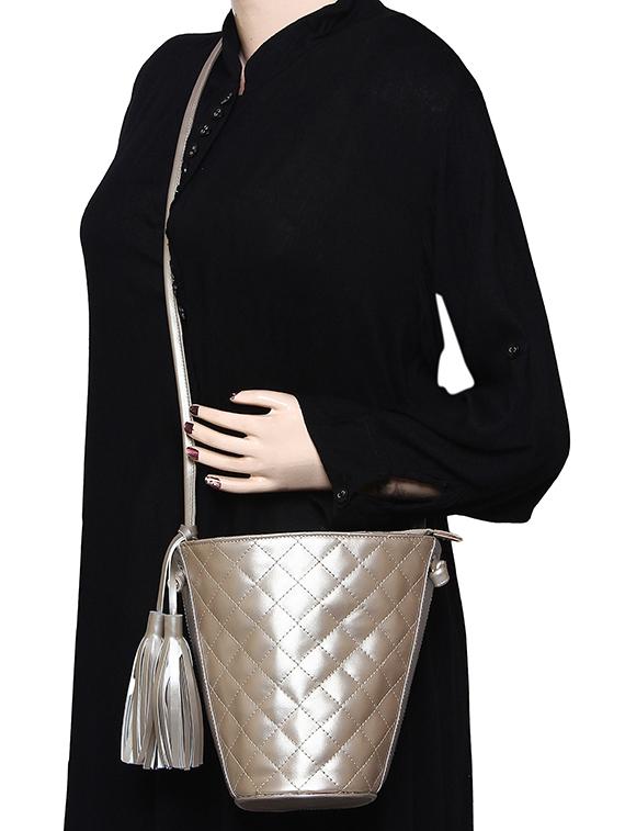 metallic leatherette (pu) regular sling bag - 15421022 - Zoom Image - 6