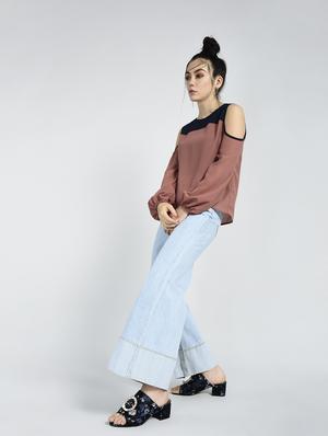 cold shoulder contrasting yoke top - 15428278 - Standard Image - 4