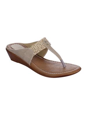 beige toe separator wedges - 15428486 - Standard Image - 1