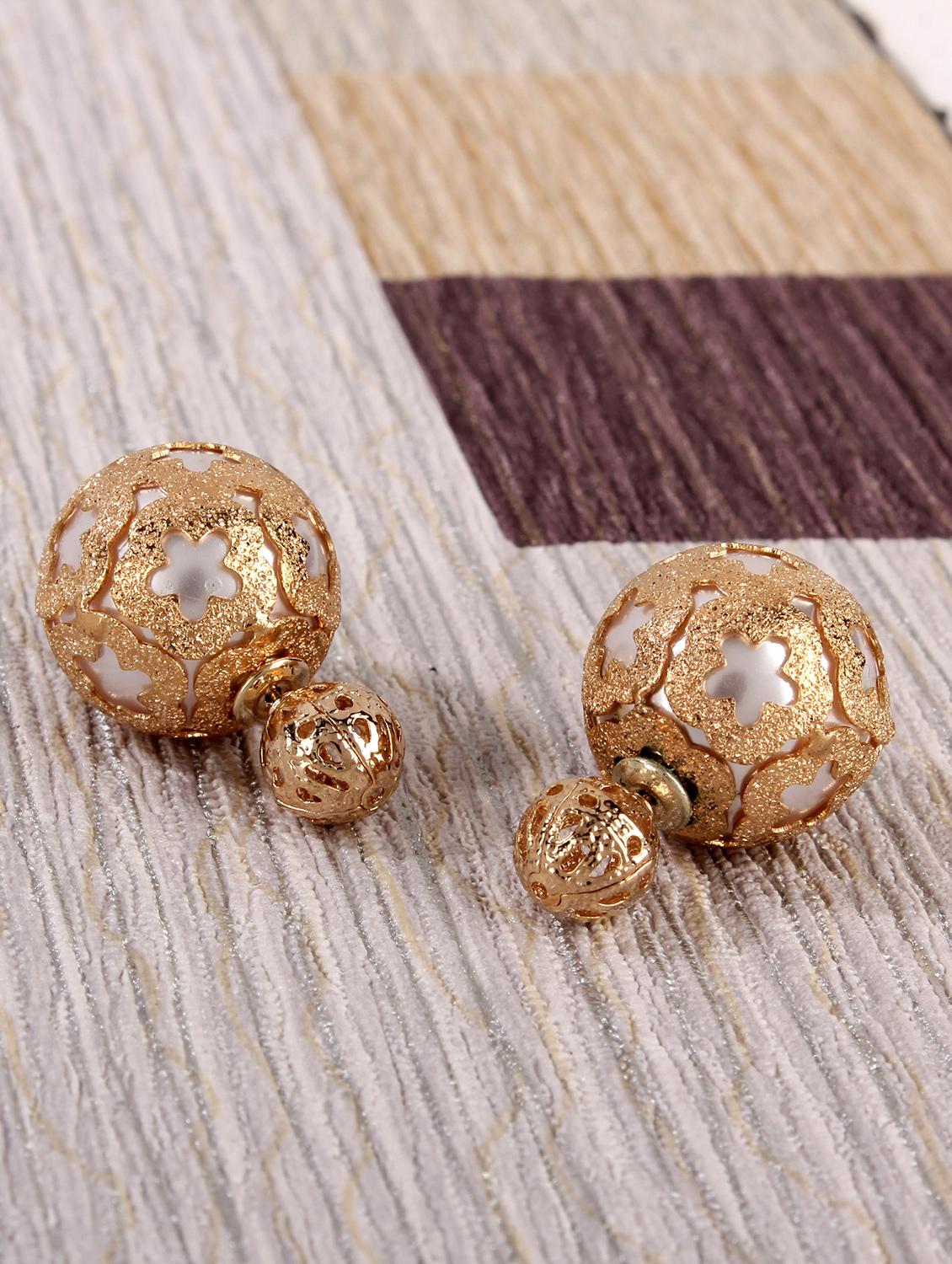 gold metal studs - 15429225 - Zoom Image - 1