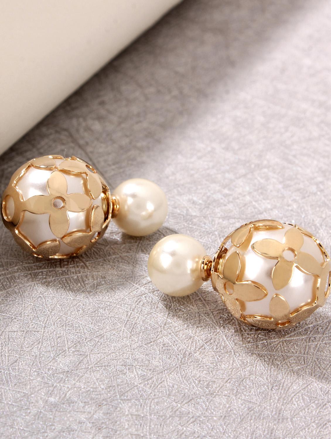 gold metal studs - 15429293 - Zoom Image - 1