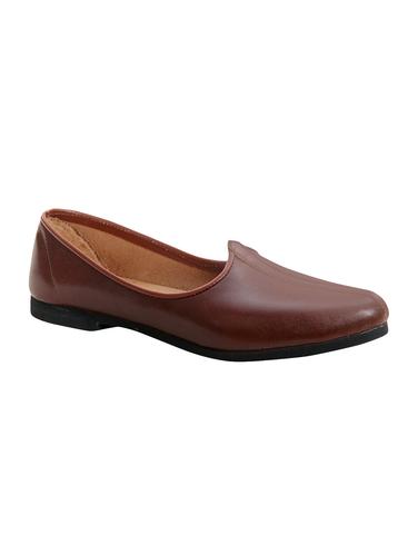 brown leatherette slip on jutis - 15432469 - Very Small Image - 1