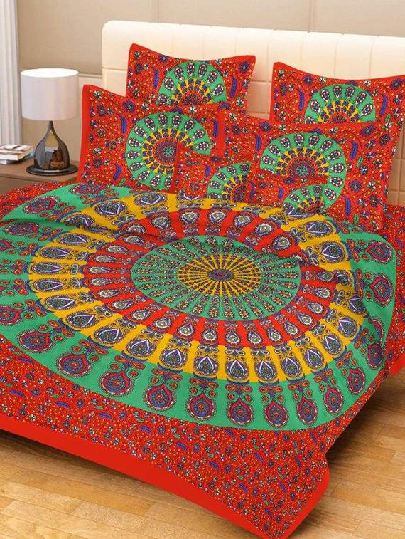 COTTON DOUBLE BED SHEET WITH 2 PILLOW COVERS - 15433223 - Zoom Image - 1