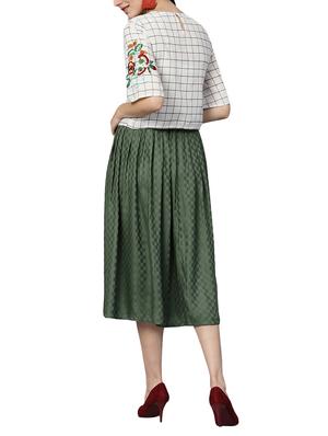 checkered top and pleated skirt set - 15436871 - Standard Image - 3