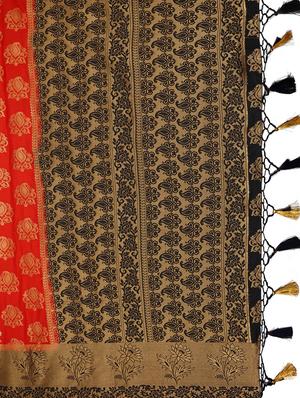 contrast border paisley kanjivaram saree with blouse - 15464163 - Standard Image - 3