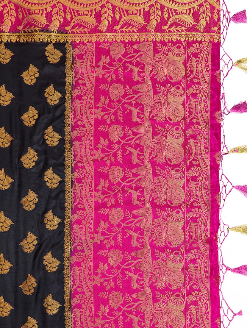 contrast pallu floral kanjivaram saree with blouse - 15464246 - Zoom Image - 3