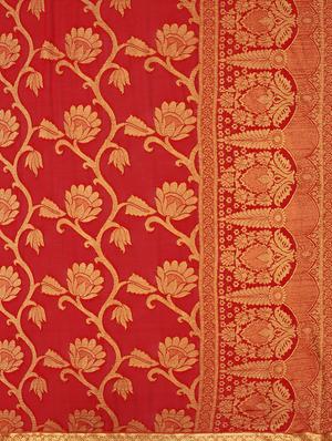 gold zari floral kanjivaram saree with blouse - 15464259 - Standard Image - 3